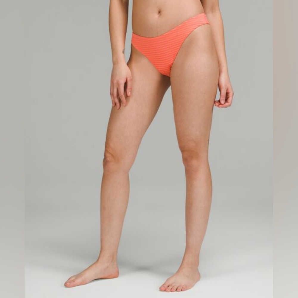 Lululemon Smocked Mid-Rise Skimpy-Fit Swim Bottom sz 8
